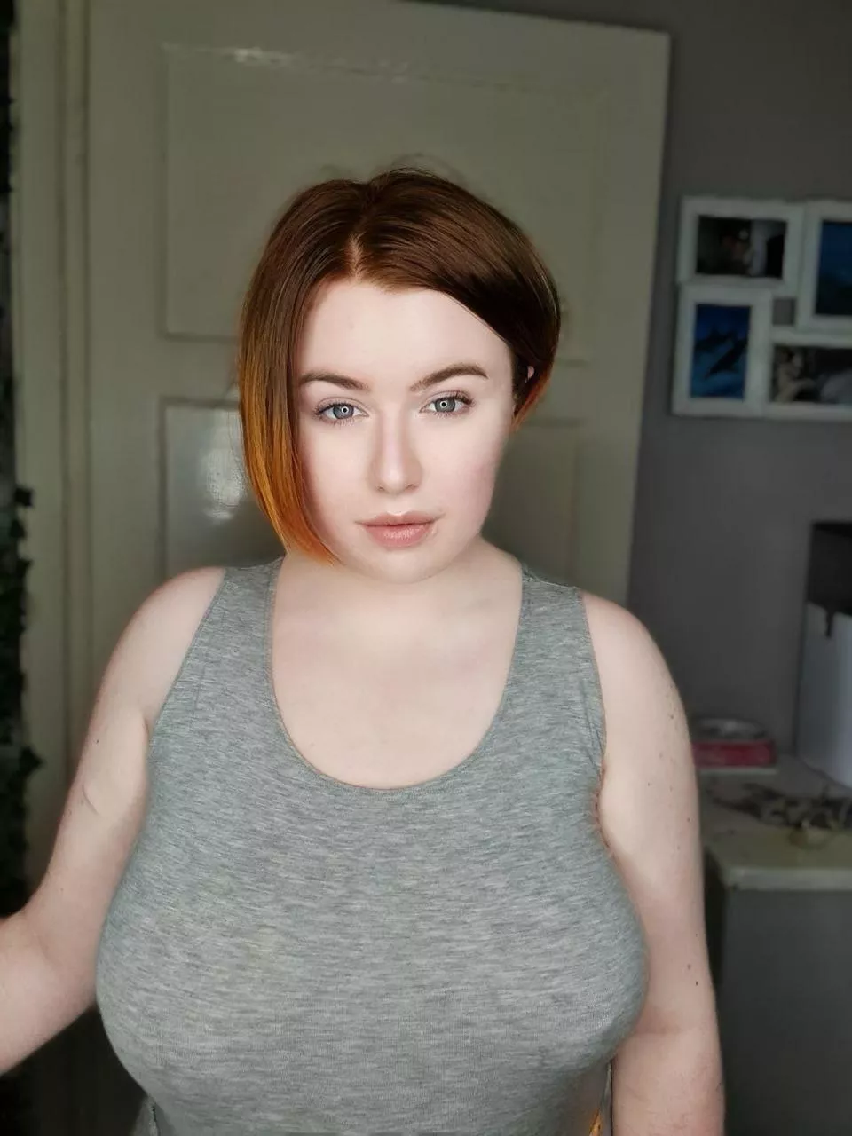 Wondering if you’re focusing on my face or on something else 🤔