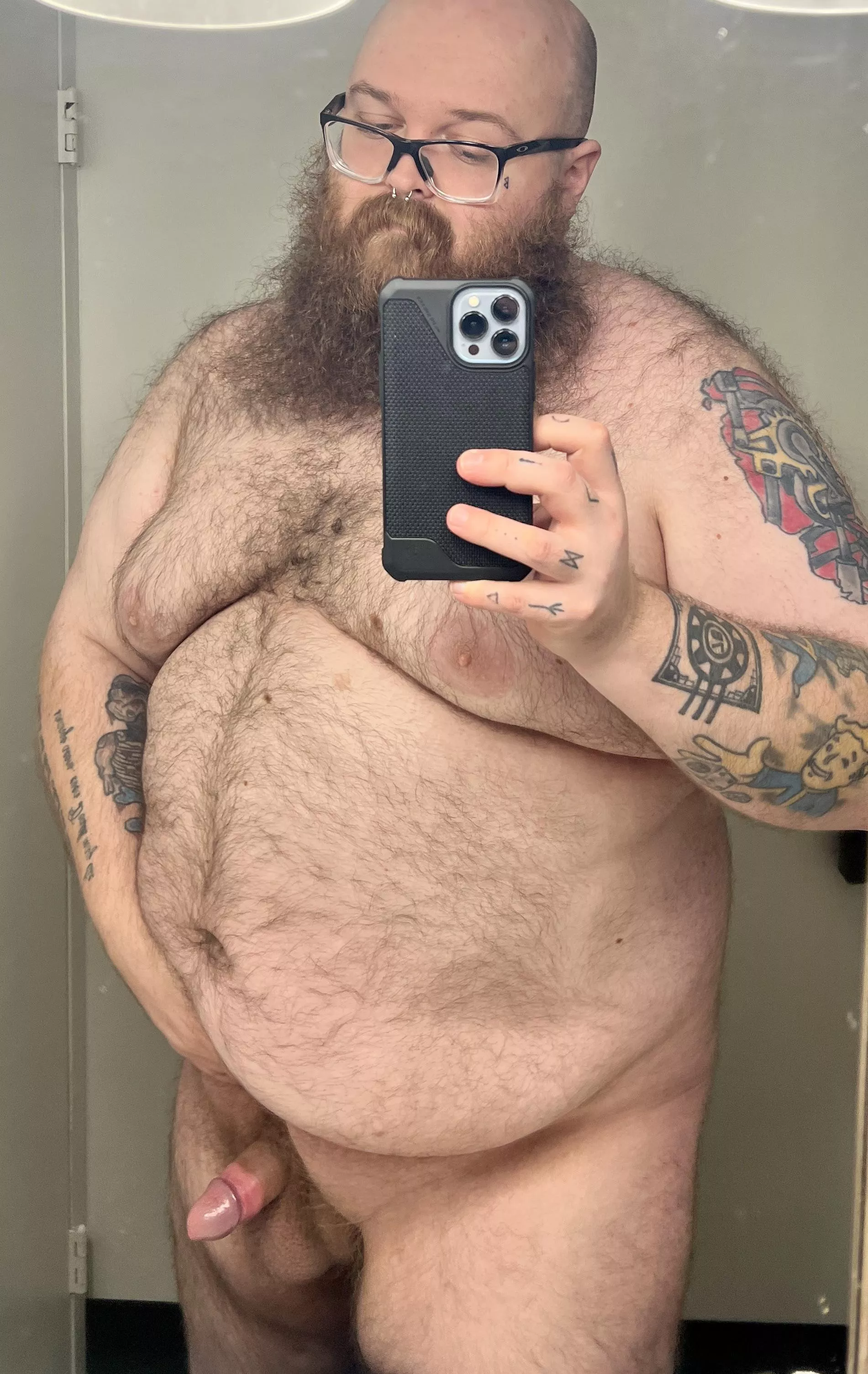 Work meetings are done, that means I get to play with myself the rest of the night ✨