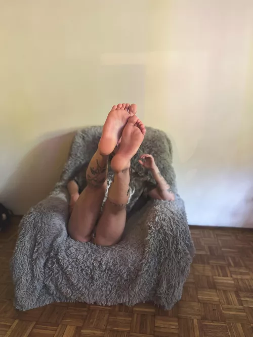 work week is about to begin 😭