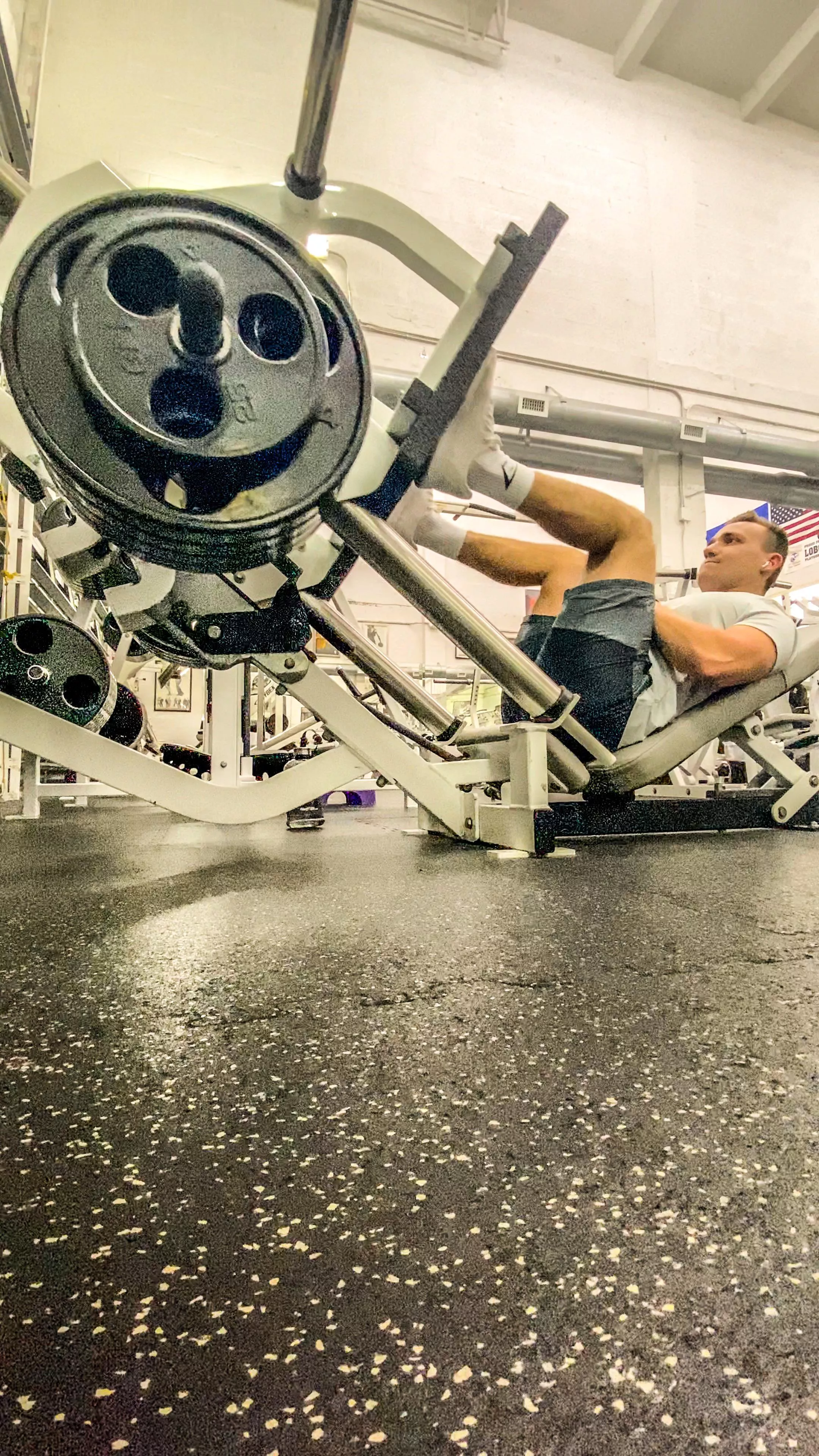 working on [m]y glutes🍑