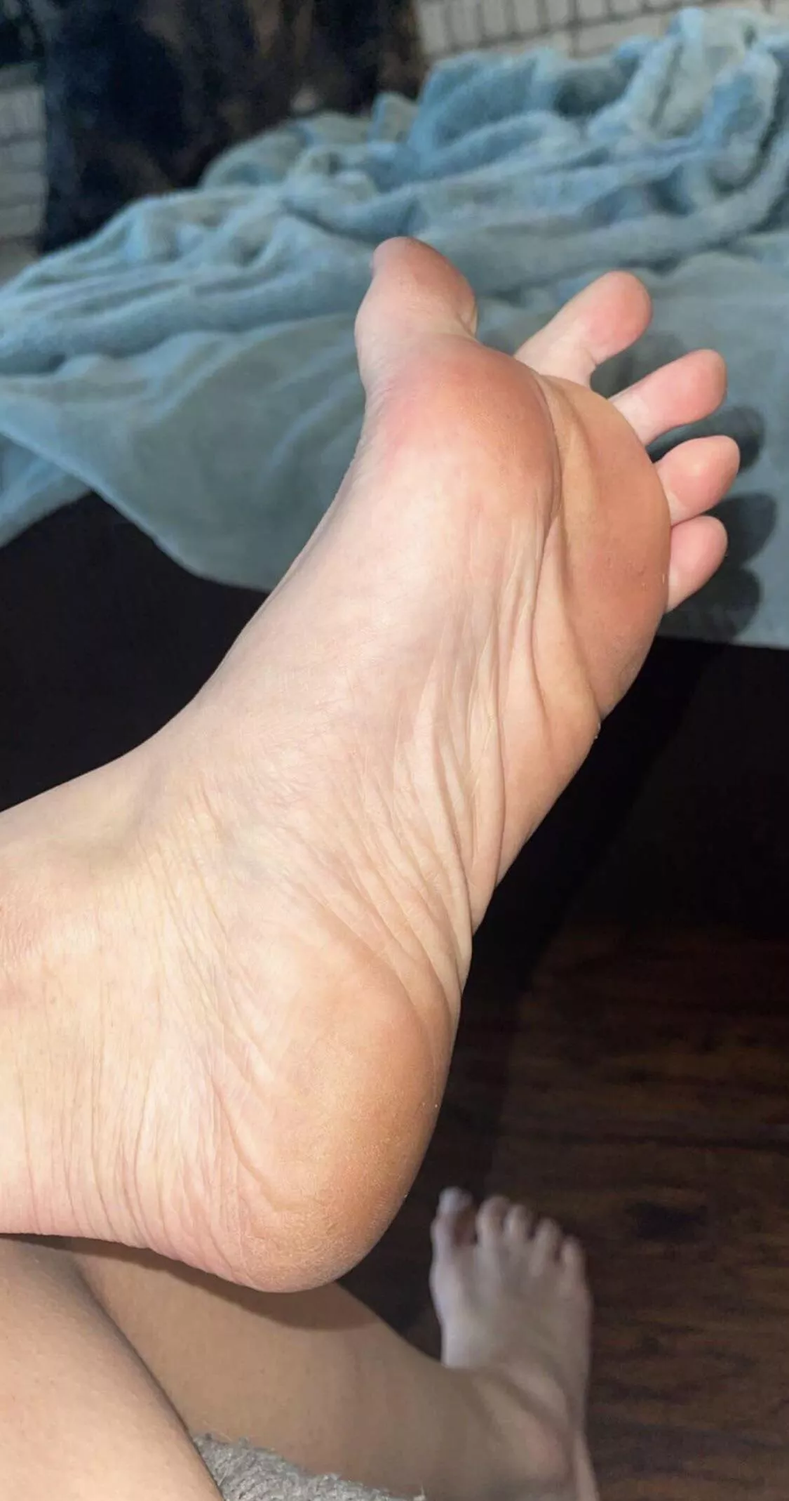 Worship my feet
