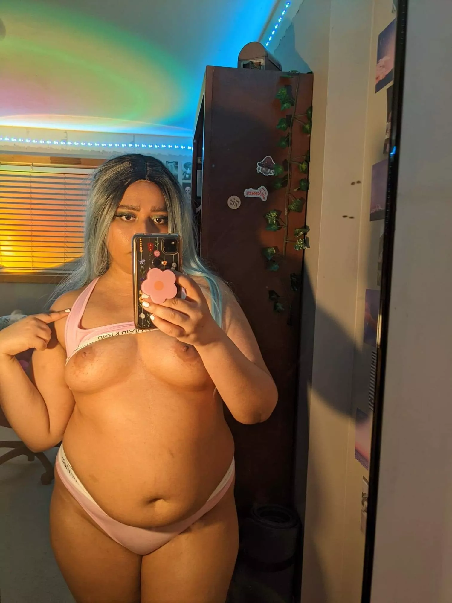 Would you ask me out for coffee if I lived close to you? 🥰