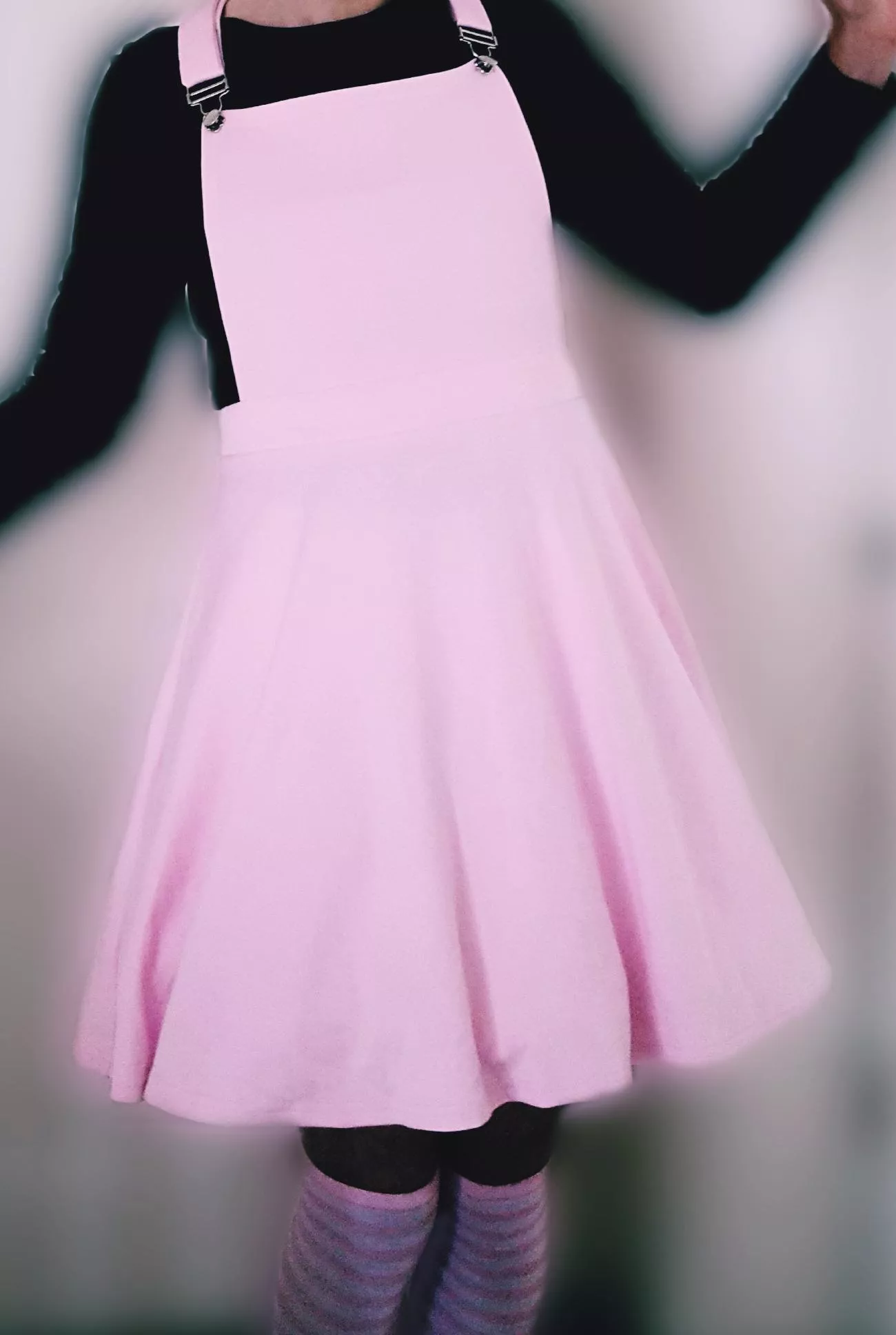 Would you believe if i try to convince you I'm not a cute little who don't need no daddy? 😂