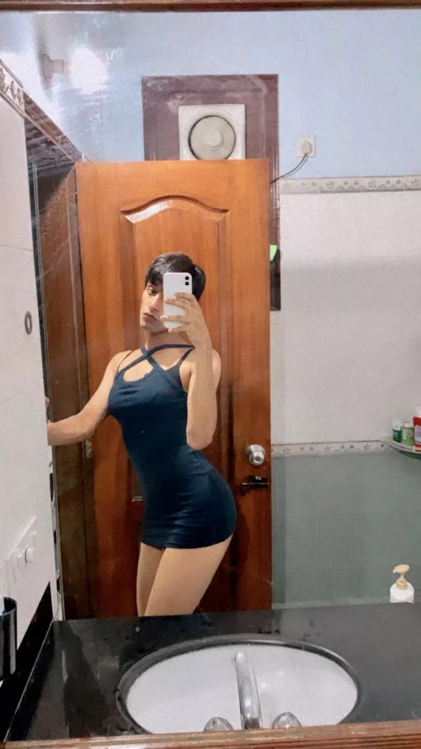 Would you come up to me at the party?😷👉👈