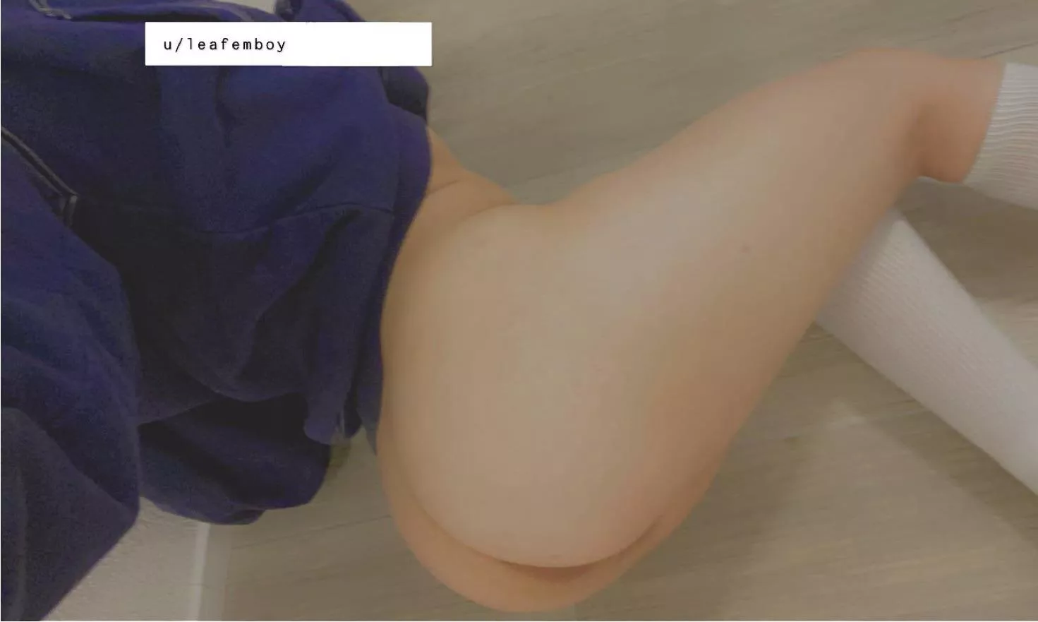 would you fuck me on the floor ?🥺