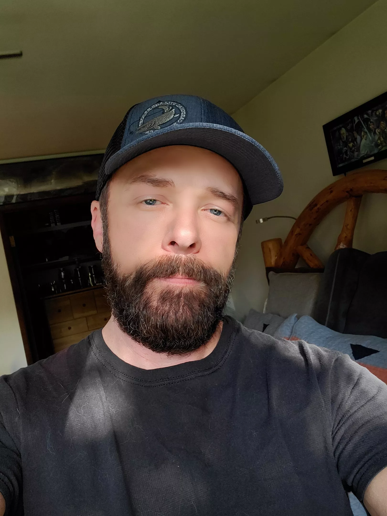 Would you kiss a dude with a beard?