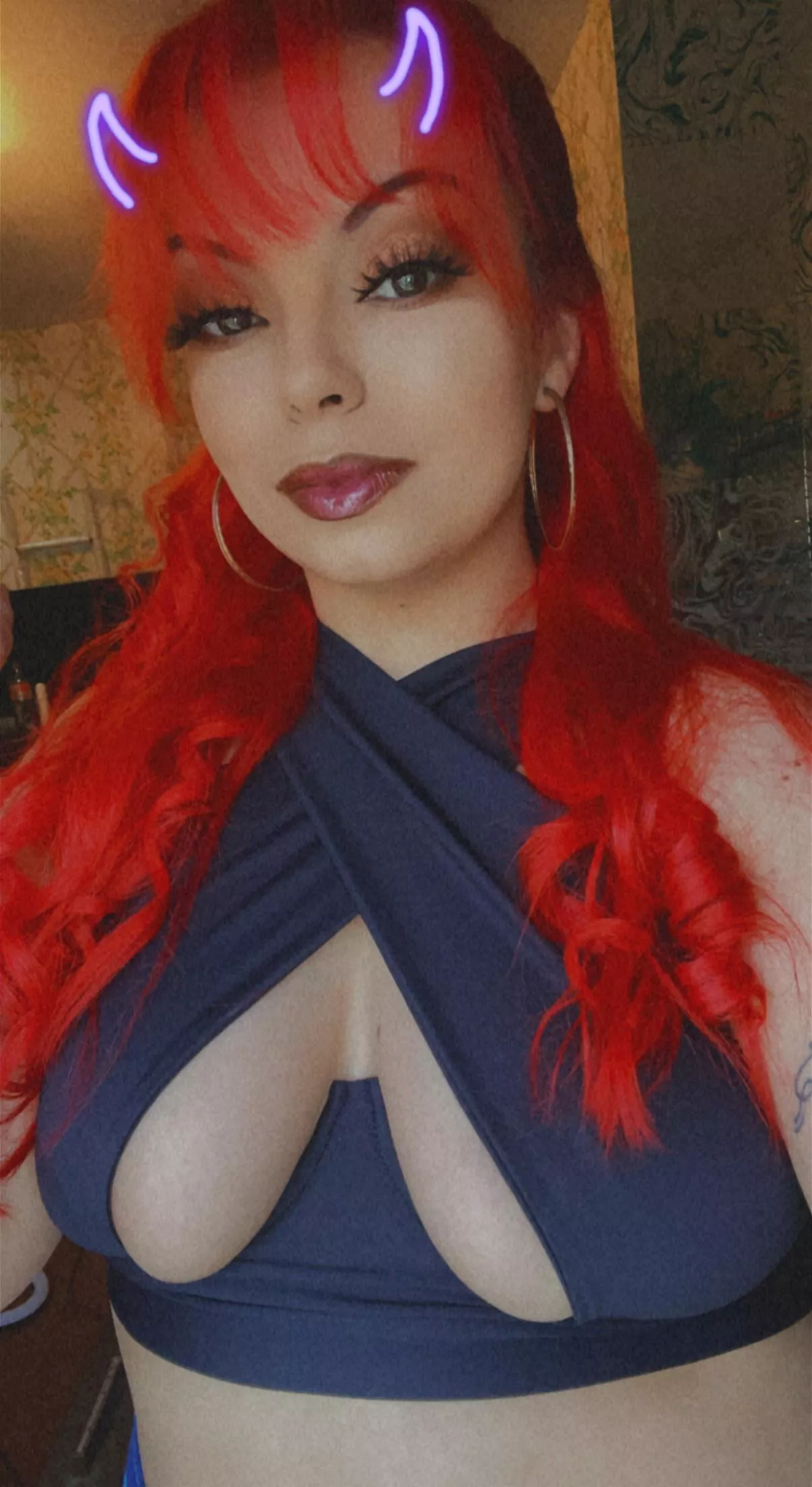 would you smoke with me? 🥵😈