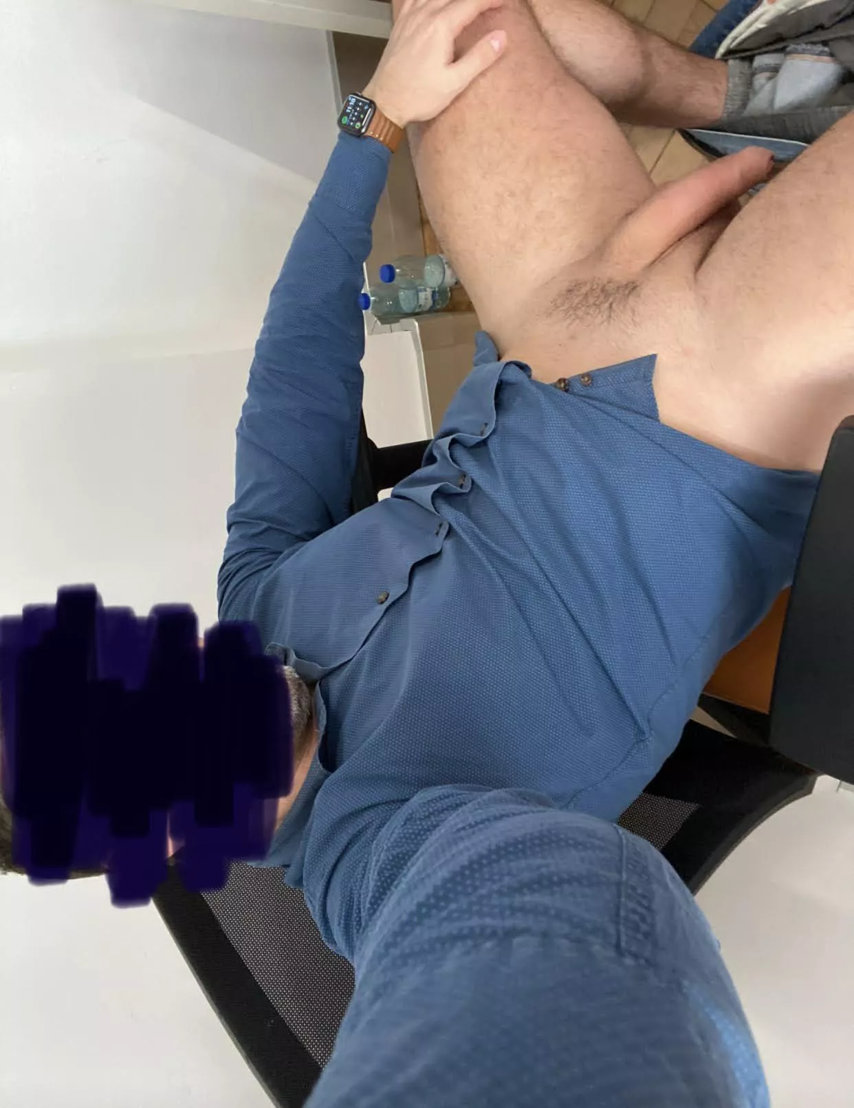 Would you stare at lockers room? 😅