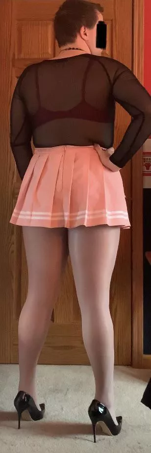 Would you take me on a date if you saw me dressed like this?