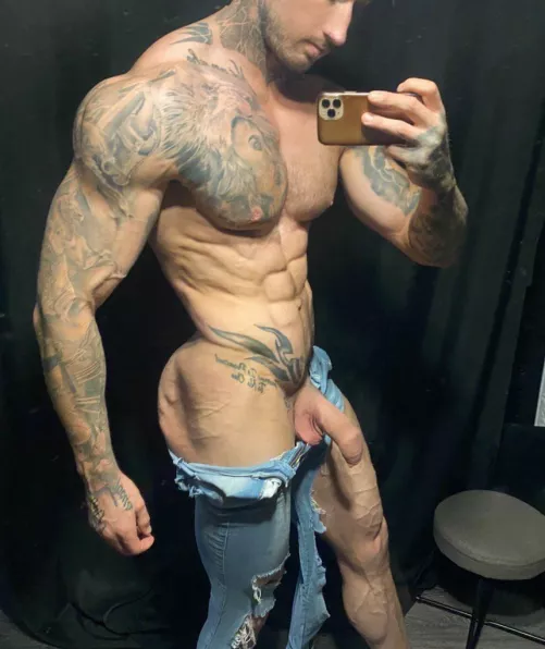 Write in the comments below and I will message you personally 😈