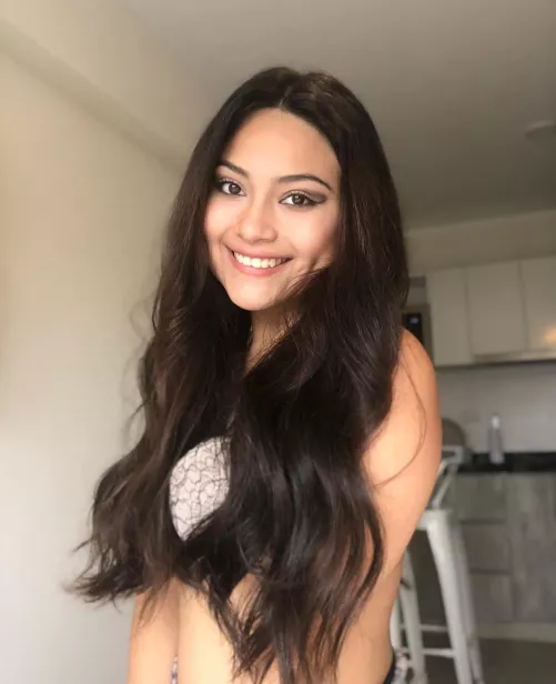 Write your best compliment and I send you a kiss 💋