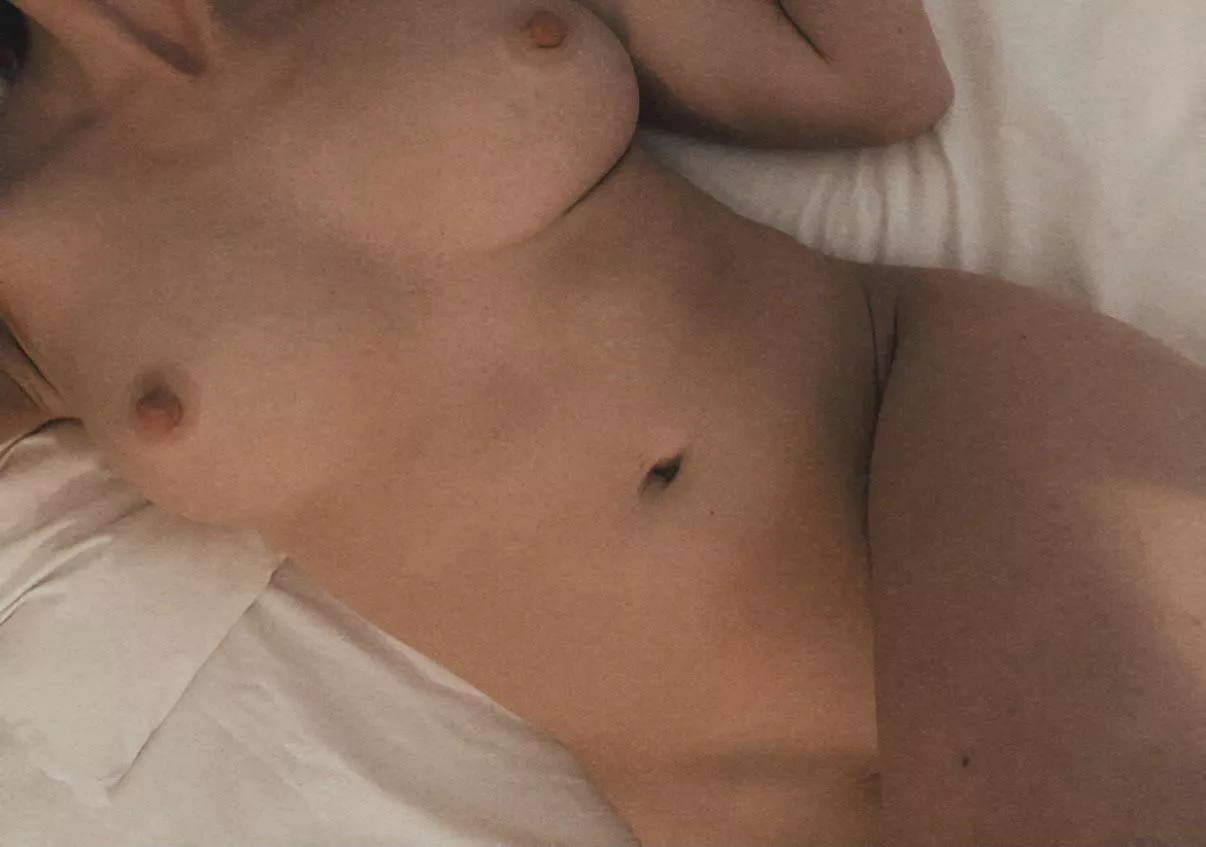 XXX content💦 custom photos & videos😘 strip tease😈 vibrator fun🥵 playing with my boobs😇 dick rating🍆 sexting💕