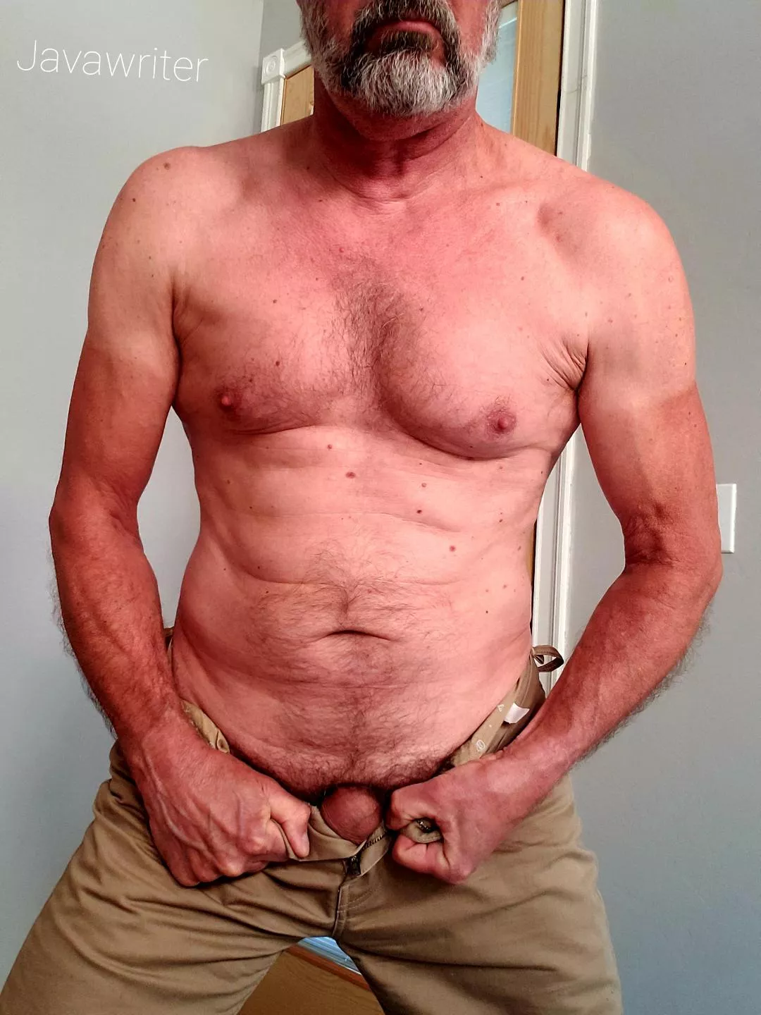 Yes, I am looking at you! Do you want to play?