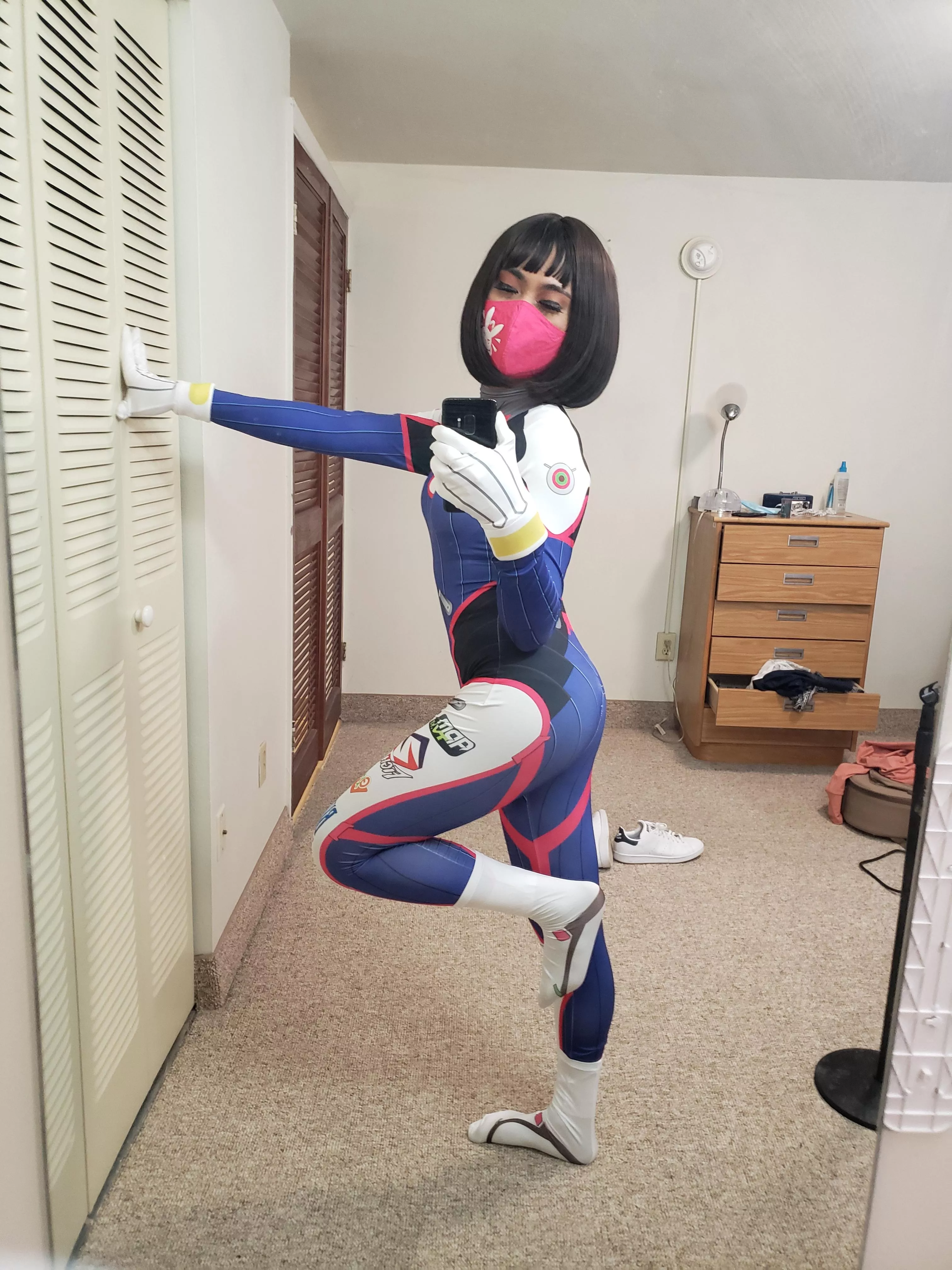 Yes I have a big crush on D.Va 😫