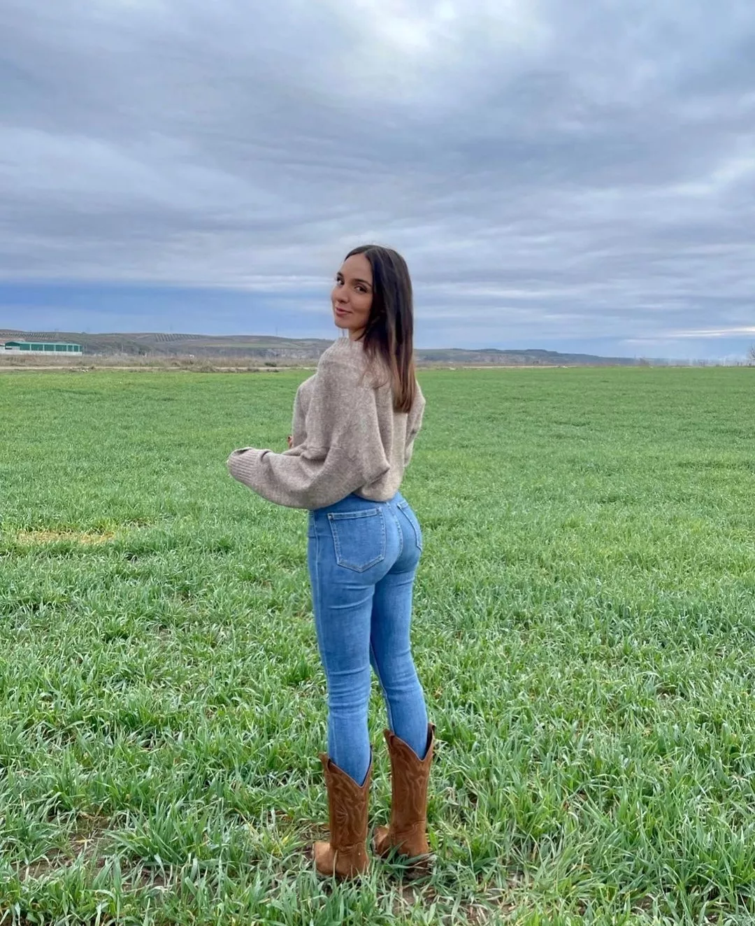 You know how it is, you go out to a big field, and look at the view