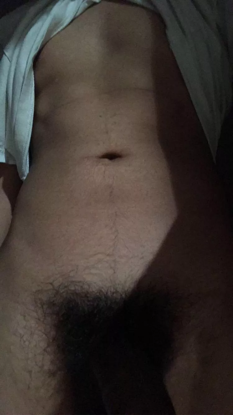 You know it’s rude to stare. Dms welcomed