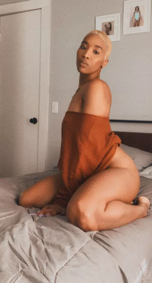 You like tall women? 😊