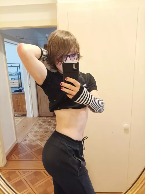 You liked a lot my last pic like this, maybe this one too