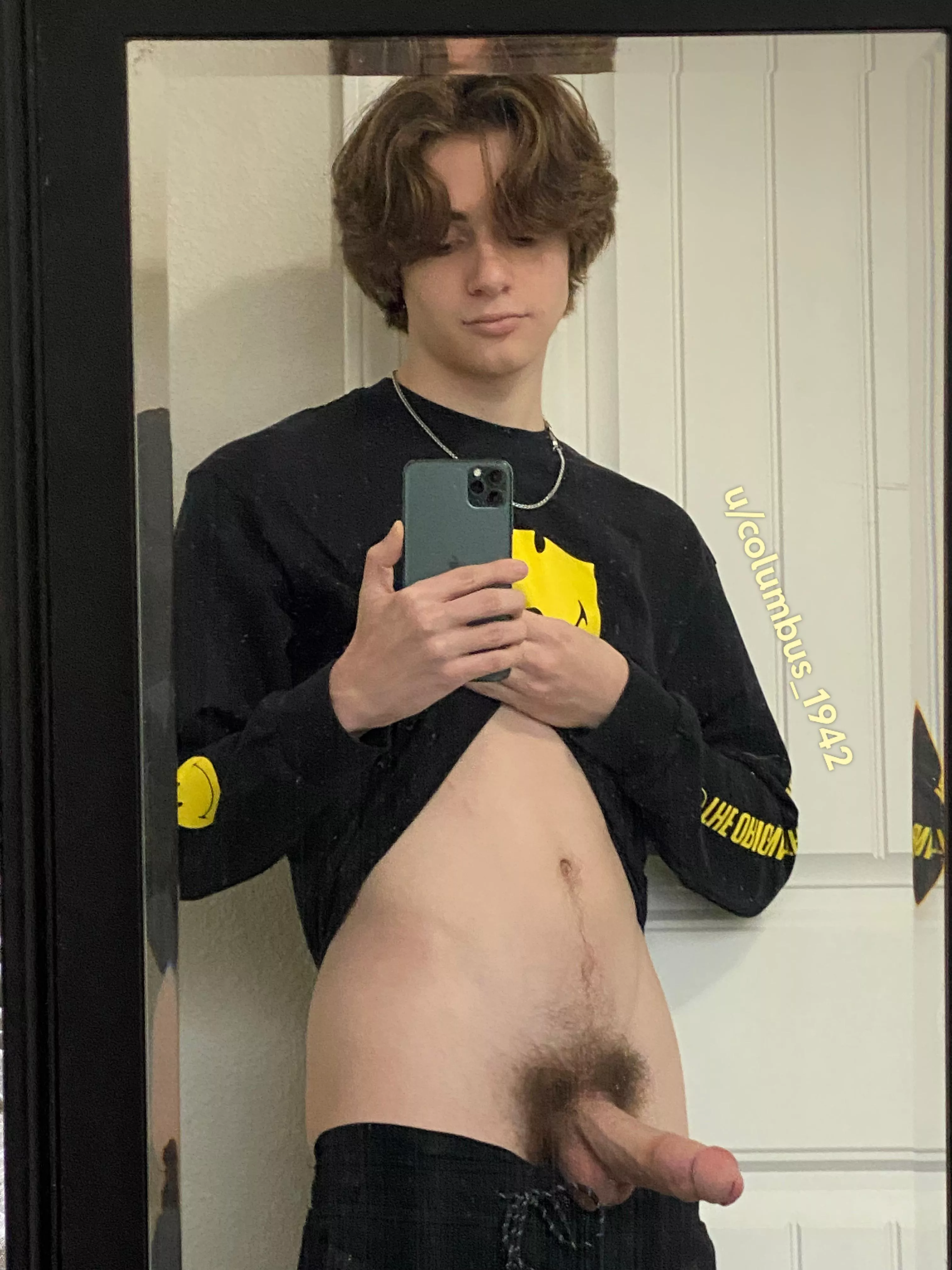 You need a BF to send you nudes like this?