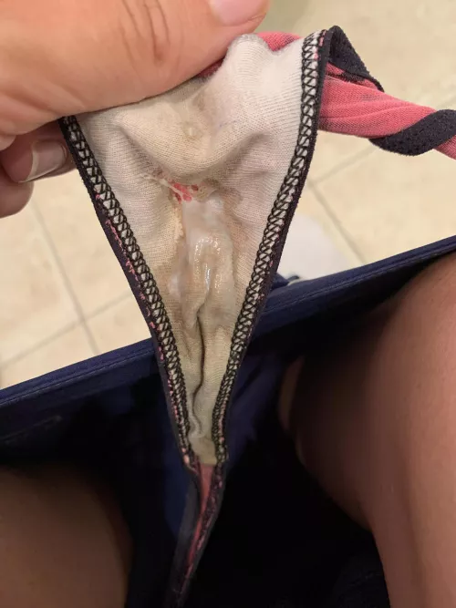 You wanna taste my Creamy Ovulation Panties?🤔😛😛😛