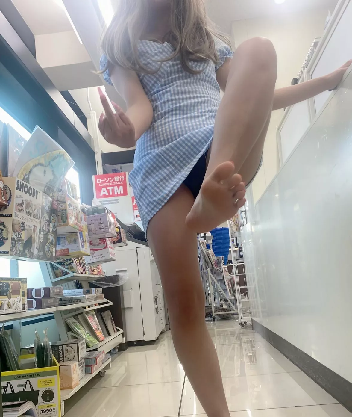 Your face goes under my feet! 👣😈