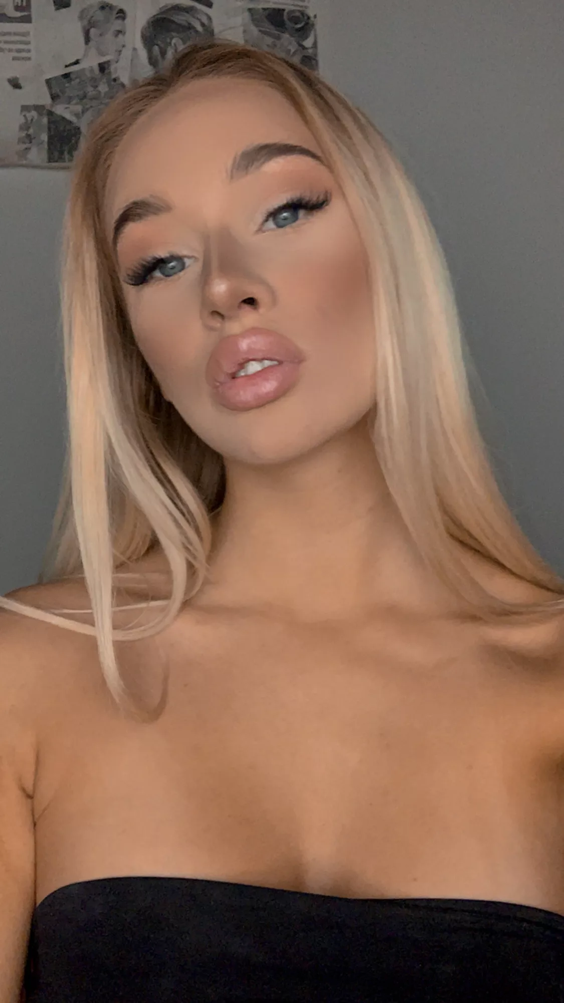 Your fingers know exactly where my hot spots are. 😉😘