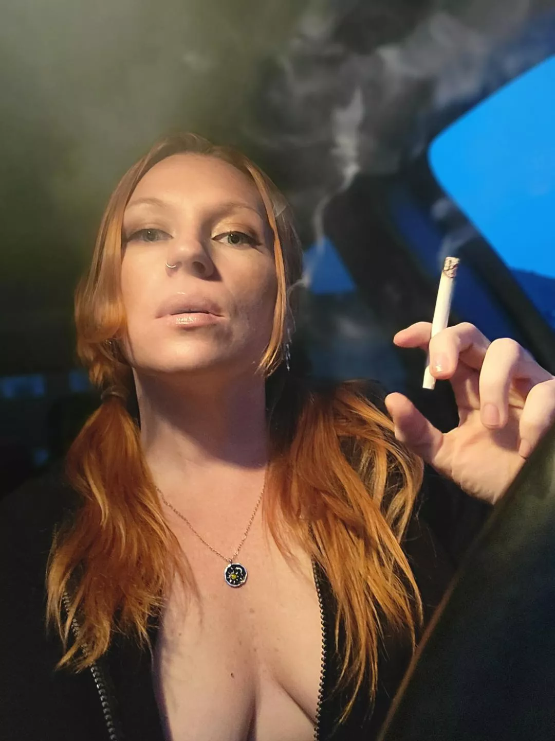 Smoking Hotties