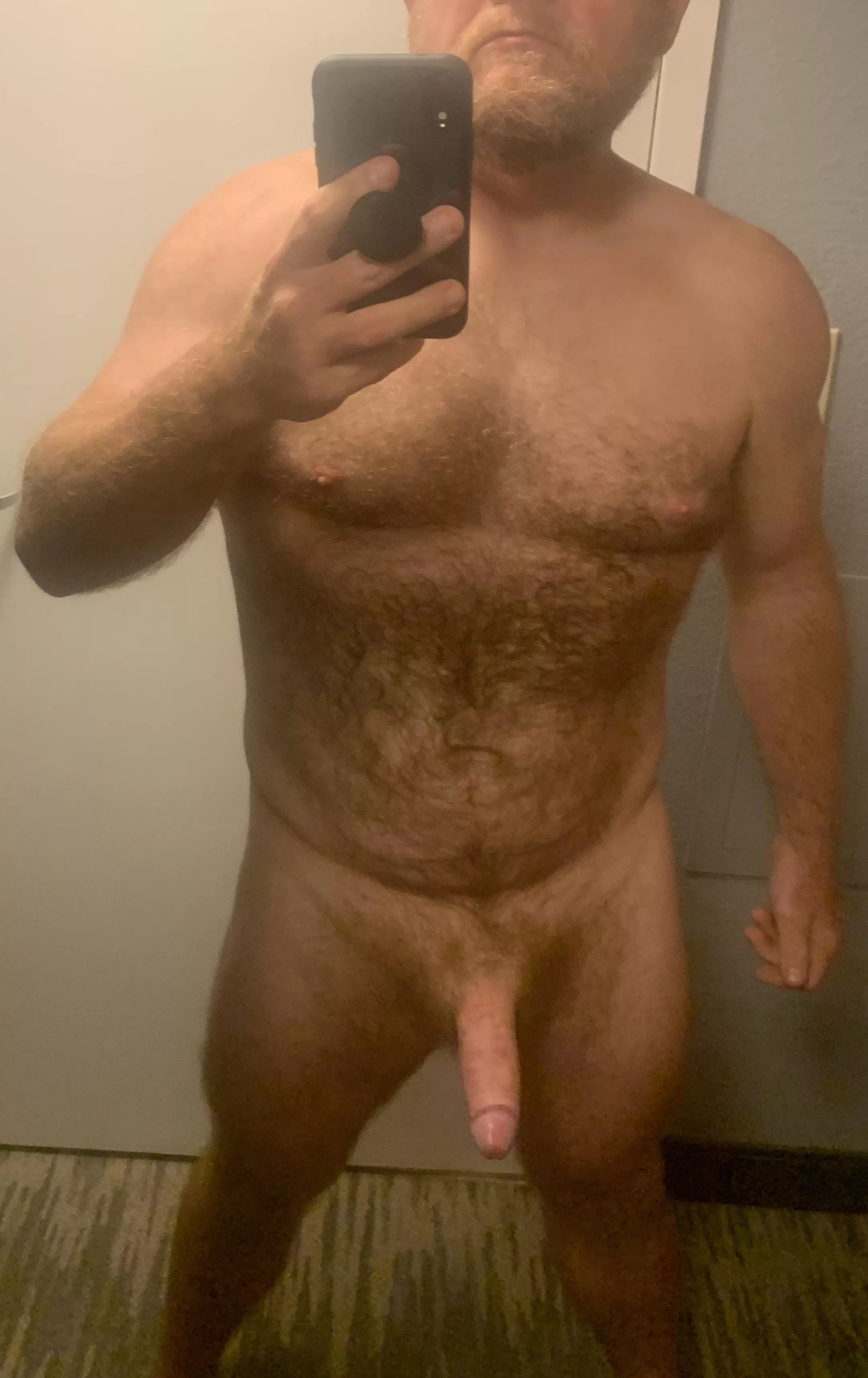 Zero edits, zero filter. Empty room :( what do you think?