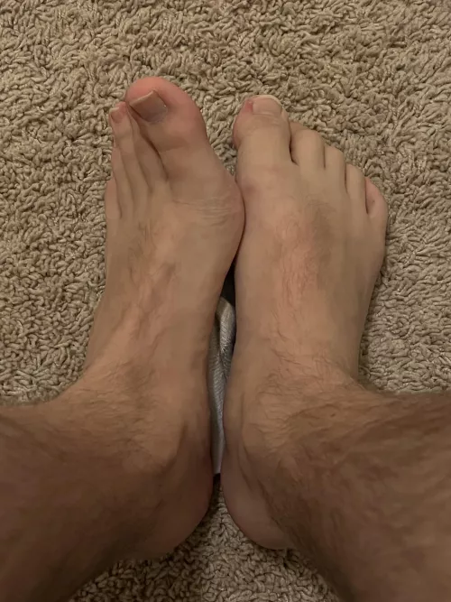 (21M) Iβll make you feel right at home under these young fit college feet, broβ¦ just kneel down and say βpleaseβ π (21M) Iβll make you feel right at home under these young fit college feet, broβ¦ just kneel down and say βpleaseβ π