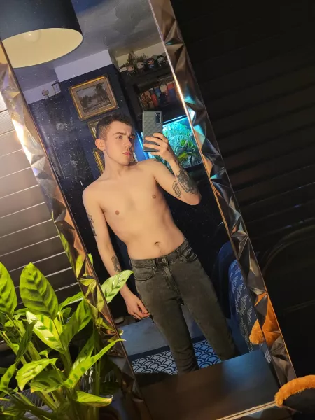Anyone else wanna get undressed and play PC games 👉👈 Anyone else wanna get undressed and play PC games 👉👈