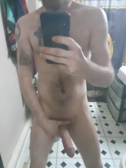 Anyone wanna cum shower with me? Anyone wanna cum shower with me?