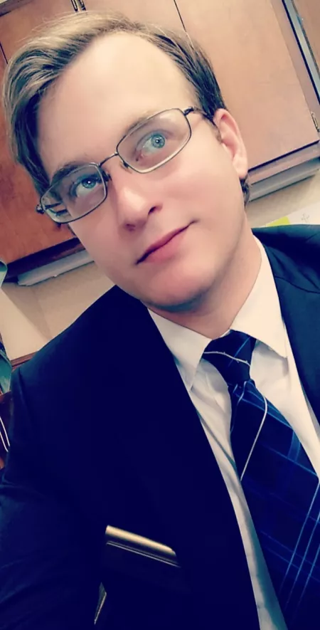 Bored at work. What games are you playing now? Bored at work. What games are you playing now?