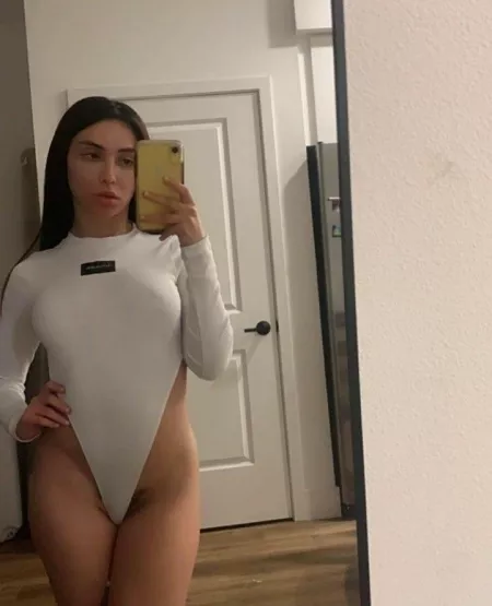 Caption :F4m mistress looking for a serious sub only... Snapchat@d_amelia8958 Caption :F4m mistress looking for a serious sub only... Snapchat@d_amelia8958
