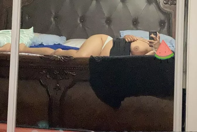 come to bed (f) come to bed (f)