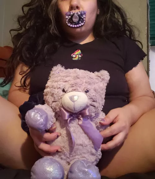 Dis is Baby Kush, she livin wif daddy right meow π§Έπ Dis is Baby Kush, she livin wif daddy right meow π§Έπ
