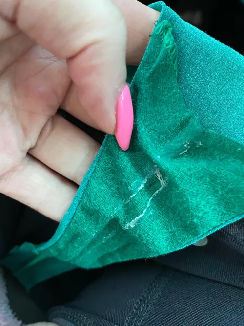 Do you like my post-run sweat and then some ? 🤭 Do you like my post-run sweat and then some ? 🤭