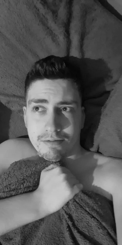 First day off and up at 6.30 😴 have a good weekend bros First day off and up at 6.30 😴 have a good weekend bros