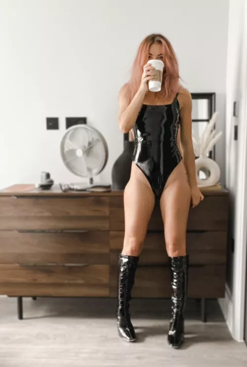 Freaky little Sunday coffee ☕️ 🦇 Freaky little Sunday coffee ☕️ 🦇
