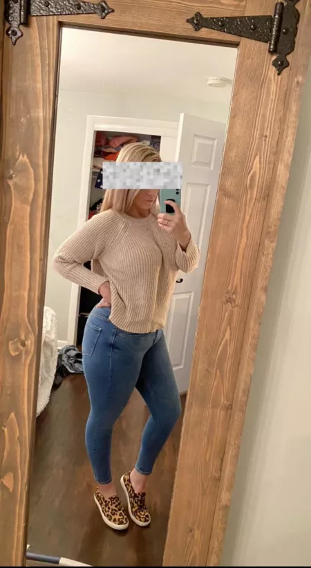 Fun couple looking to swap and share Fun couple looking to swap and share