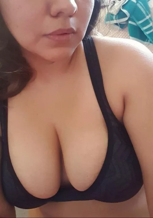 Going to the gym. Would you like to be her trainer? Going to the gym. Would you like to be her trainer?