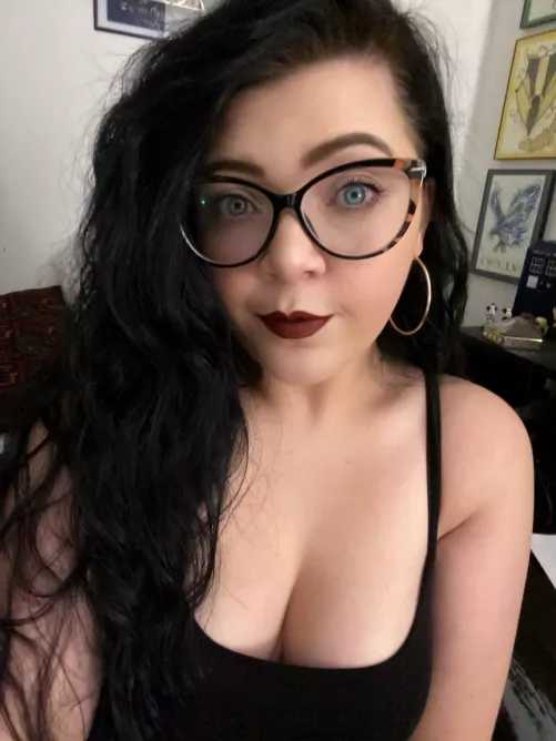 I feel like these glasses are very fitting I feel like these glasses are very fitting