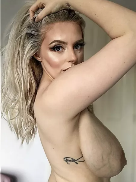 I swear I hvae THE vieniestย boobs I swear I hvae THE vieniestย boobs