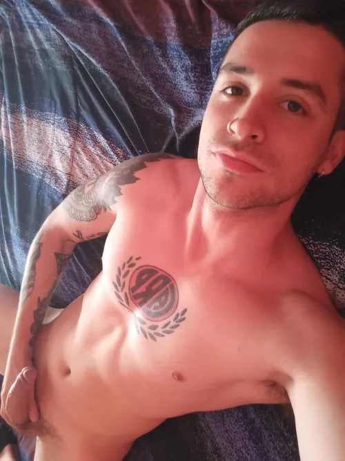 If you're cold you can come to bed with me π I'll make that ass burn π₯ If you're cold you can come to bed with me π I'll make that ass burn π₯