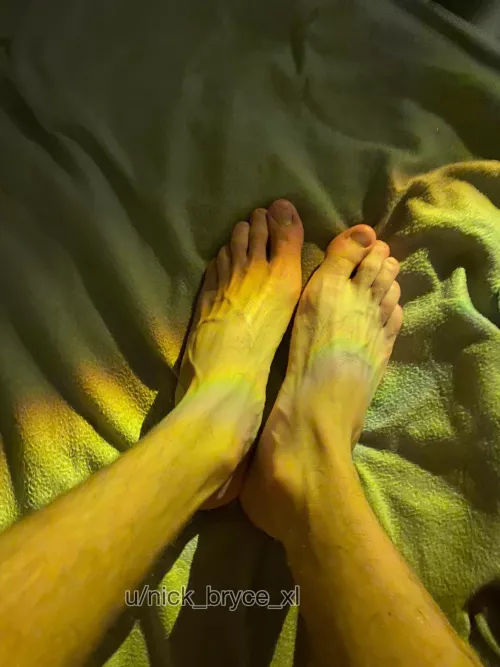Iβm Love having my toes sucked Iβm Love having my toes sucked