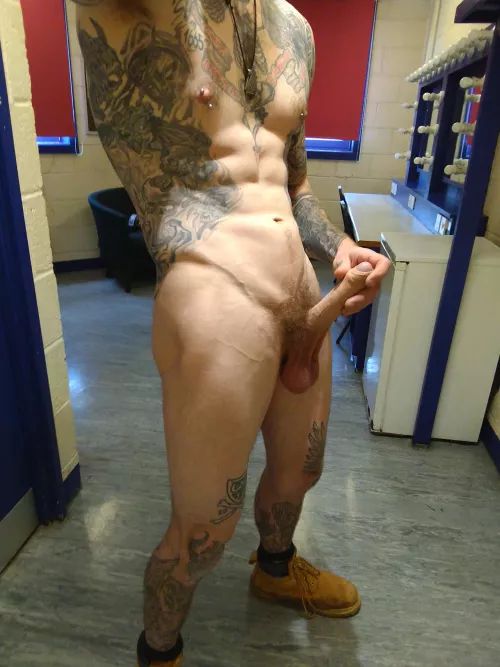 On my lunch break and very turned on. On my lunch break and very turned on.