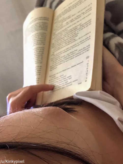Reading relaxes me (and my nipples) Reading relaxes me (and my nipples)