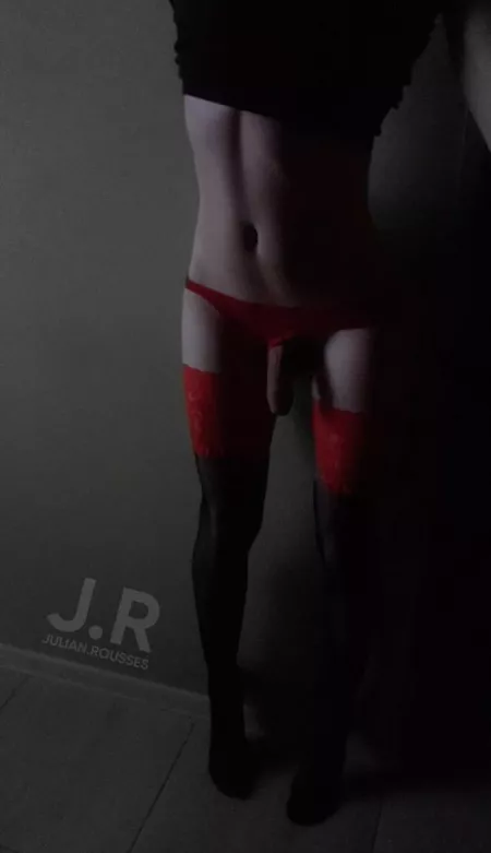 Red stokings โค Red stokings โค