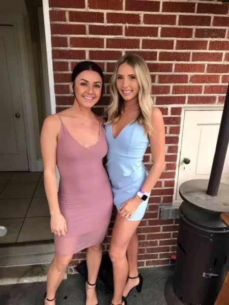Rose or blue dress Rose or blue dress