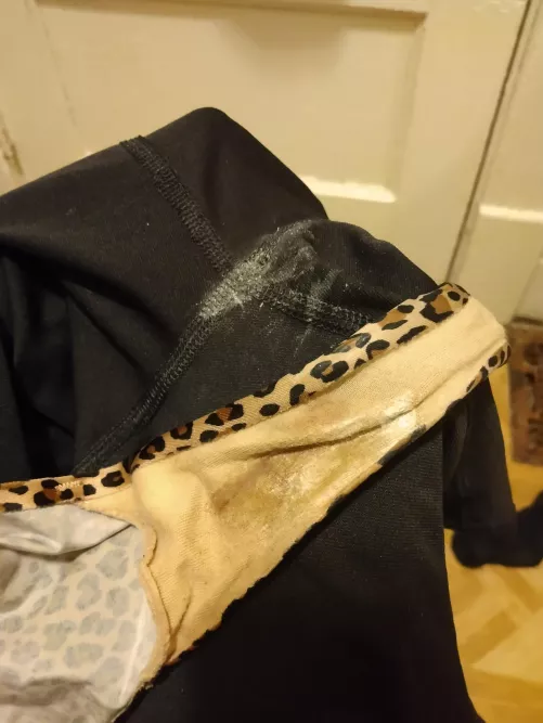 So wet it soaked though to the leggings 19f taboo daughters mess she left for me to find So wet it soaked though to the leggings 19f taboo daughters mess she left for me to find