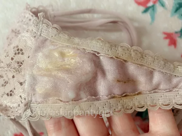 Strappy thong, 3 days of wear with heavy grool + light skidmarks :3 Strappy thong, 3 days of wear with heavy grool + light skidmarks :3